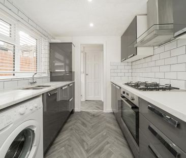 2 bedroom terraced house to rent - Photo 6