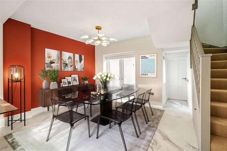 A five bedroom Georgian house totally refurbished throughout and presented in immaculate condition. - Photo 5