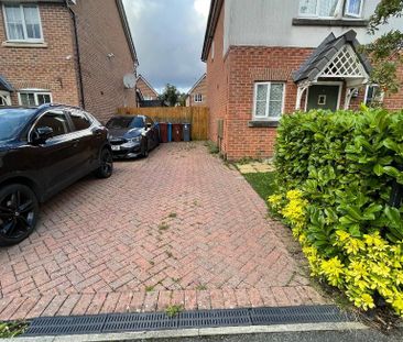 3 bedroom semi-detached house to rent - Photo 4