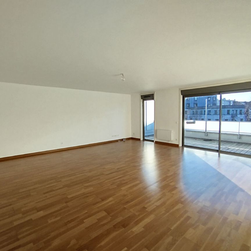 Location Appartement 4 pièces 121m² MARCQ EN BAROEUL 59700 - Photo 1