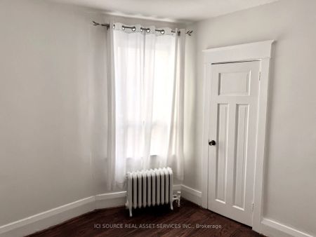 862 Danforth Avenue #Floor 3 - Photo 5