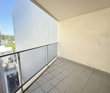 TWO BEDROOM APARTMENT IN THE HEART OF BANKSTOWN CBD - Photo 6