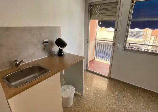 Carrer Joan Lluis Vives, Manises, Valencian Community 46940