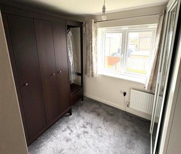 4 bedroom detached house to rent - Photo 5