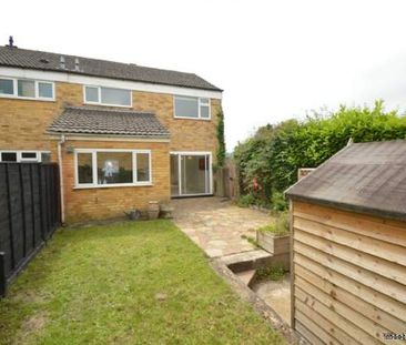 3 bedroom property to rent in Cobham - Photo 1