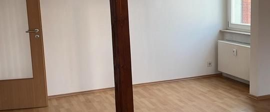 helle und zentral gelegene Wohnung mit offener Küche / Sangerhausen - Foto 1