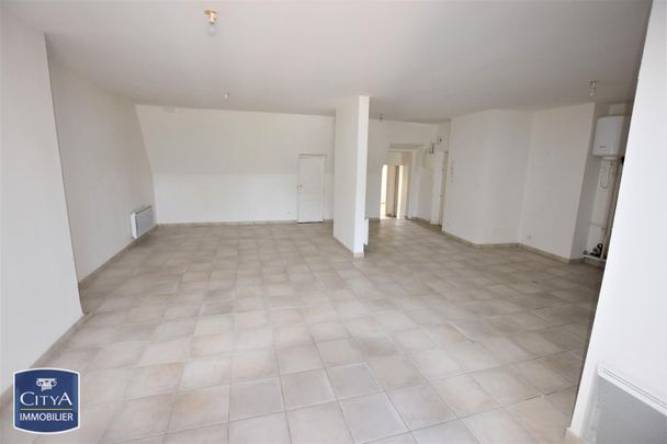 Location Appartement 2 pièces 75m² BEAUPREAU EN MAUGES 49600 - Photo 1
