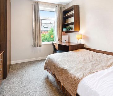 8 bedroom house to rent - Photo 2