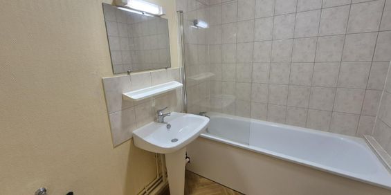 Location Appartement 2 pièces 37m² HAUBOURDIN 59320 - Photo 3