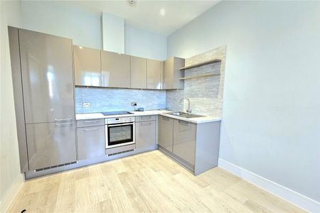 Wessex House, 80 Park Street, Camberley, Surrey, GU15 - Photo 4