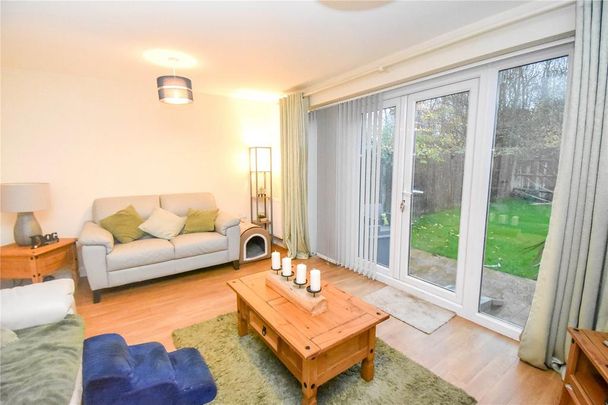 3 bedroom semi-detached house to rent - Photo 1