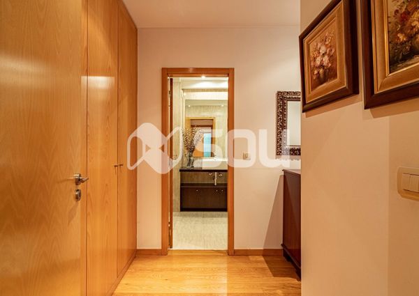 Apartamento T4 em Porto