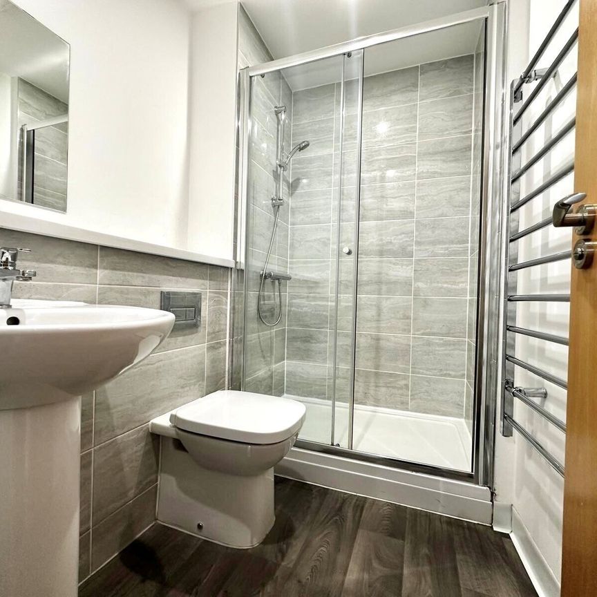 2 bedroom flat to rent - Photo 1