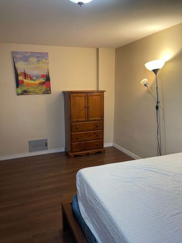 For Lease - 176 Fennell Avenue Unit# 2, Hamilton, Ontario - Photo 3
