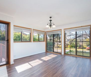 8 Givens Street, Pearce ACT 2607 - House For Rent | Domain - Photo 1