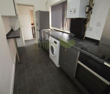 2 bedroom terraced house to rent - Photo 3