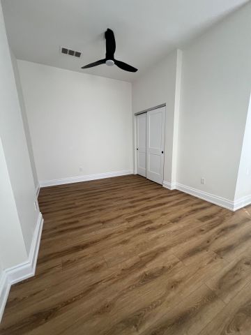 For Lease - 8 Essa Road, Barrie, Ontario - Photo 4