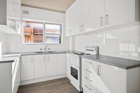 Located in the heart of the CBD - Photo 2