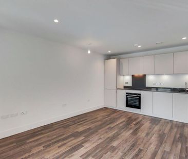 A modern 1 bedroom apartment to rent in the Foundry Development SE14. - Photo 6