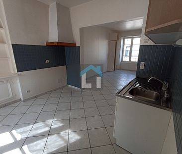 Duplex à louer à Villedieu-les-Poêles - Photo 1