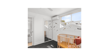 F A R R E L L - Photo 3