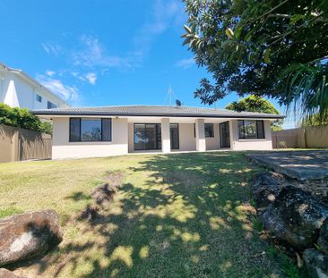 182 Rio Vista Boulevard, Mermaid Waters QLD 4218 - Photo 5