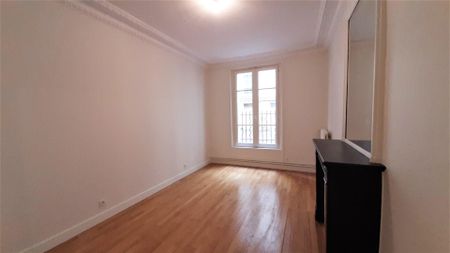 location Appartement T3 DE 100.05m² À PARIS - Photo 5