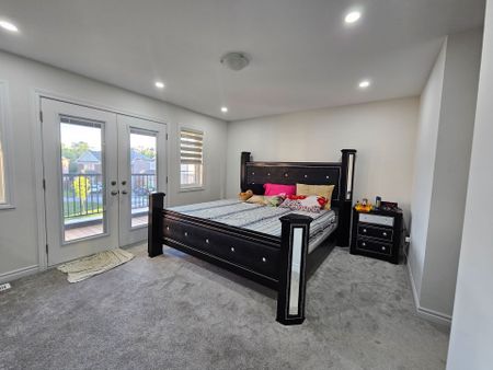 For Lease - 226 Miyako Court Unit# Main, Oshawa, Ontario - Photo 3