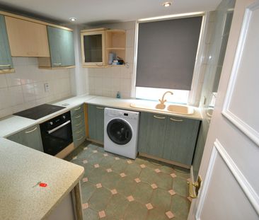 Flat to rent on - Photo 5