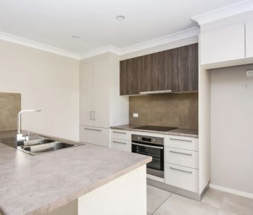 Low Maintenance & Stylish Home - Photo 5