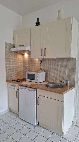 À LOUER – STUDIO MEUBLÉ – TOURS – Réf. TNG-G0626 - Photo 4
