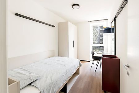 Via Tucidide, Milan, Lombardy 20134 - Photo 4