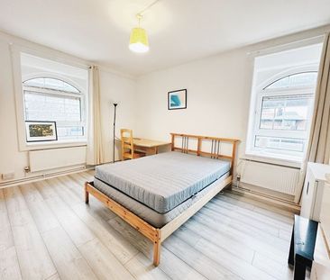 Room in a Shared House, Bow Road Station, E3 - Photo 2