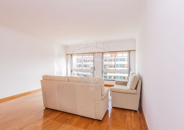 Apartamento T3 em Lisboa