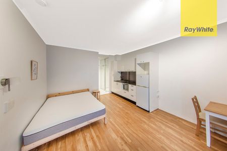 FURNISHED STUDIO APARTMENT - Photo 2