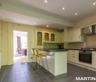 3 bedroom end of terrace house to rent - Photo 4