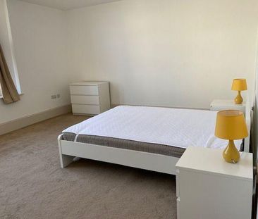 1 bedroom in a house share to rent - Photo 6