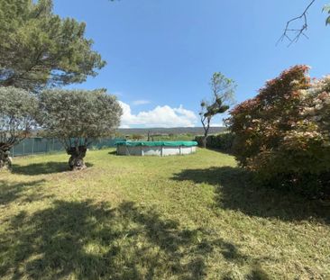 Location Maison 3 pièces 83 m2 à Saint-Saturnin-Lès-Apt - Photo 2