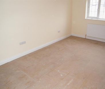 5 bedroom detached house to rent - Photo 1