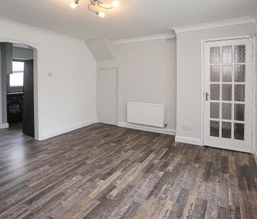 18 Springwell Crescent, Groomsport, BT19 6JZ - Photo 2