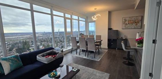 Stunning 2bed-2bath apartment with panoramic views - Photo 2