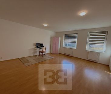 Pronájem bytu 1+kk 38 m2 - Photo 2