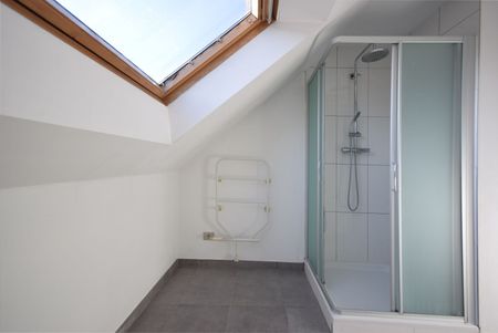 Te huur: Ruime villa in Roeselare met 3 slaapkamers, tuin op het zuidwesten, garage en carport. - Photo 4