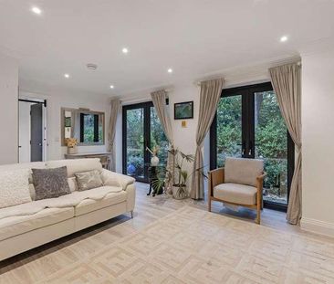 Prince Albert Drive, Ascot, SL5 - Photo 1