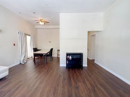 For Lease - 102 Twenty Fifth Street, Toronto, Ontario - Photo 1