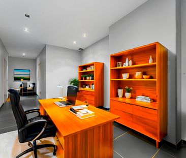 Instapklare kantoorruimte/praktijkruimte met ruime garage te centrum Roeselare! - Foto 1