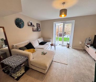 2 bedroom House To Let Total Size: 765 SQ FT - Photo 3