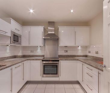 3 bedroom apartment to rent - Photo 2