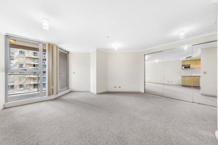 Superb Studio in the Heart of Chatswood &ast;&ast; Available 07&sol;12&sol;24 &ast;&ast; - Photo 2