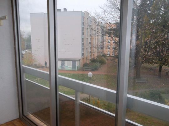 Appartement T3 à louer à ROANNE - Parc des Sports - Photo 1